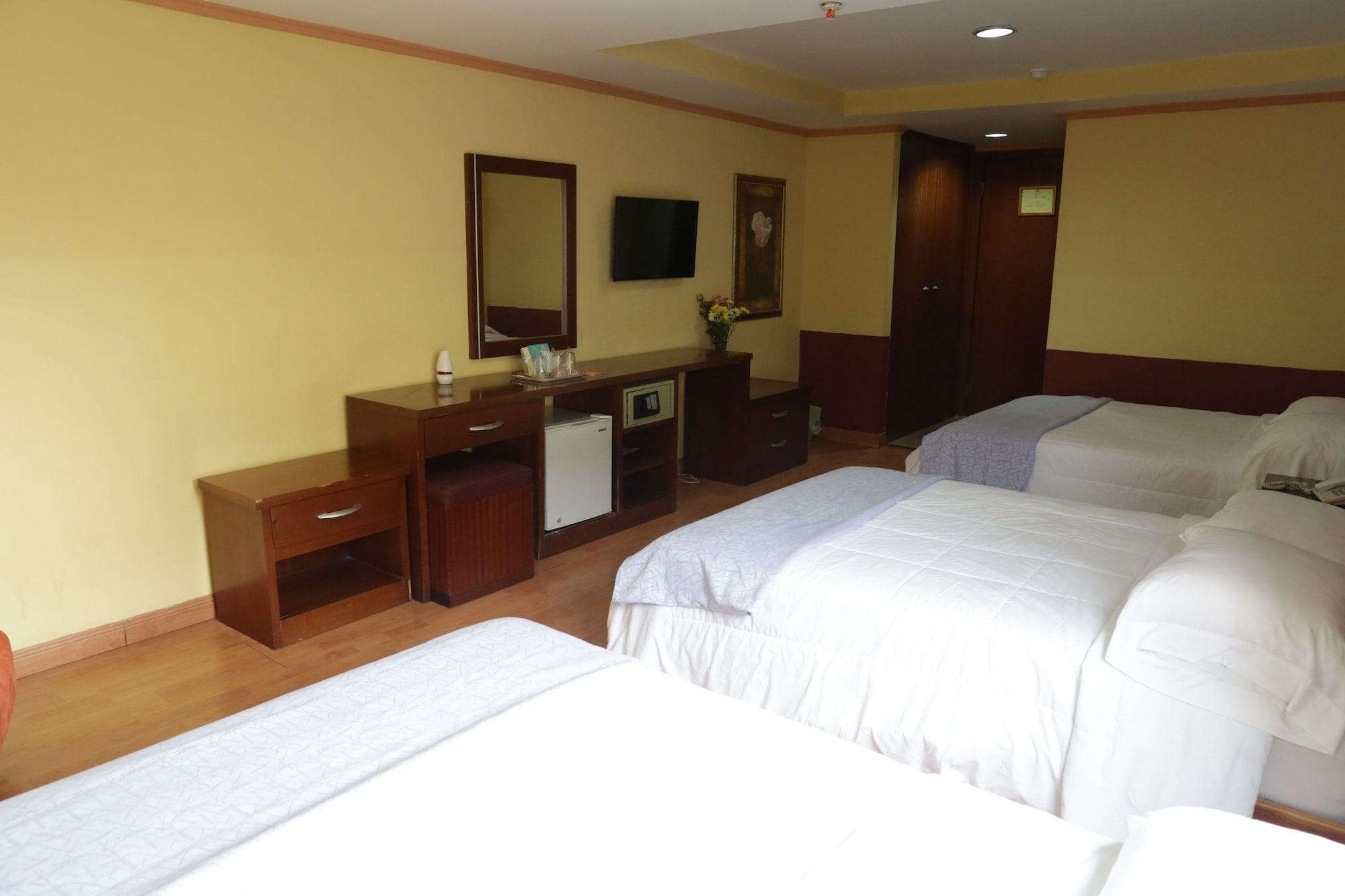 Cresta Inn Kota Panama Bagian luar foto