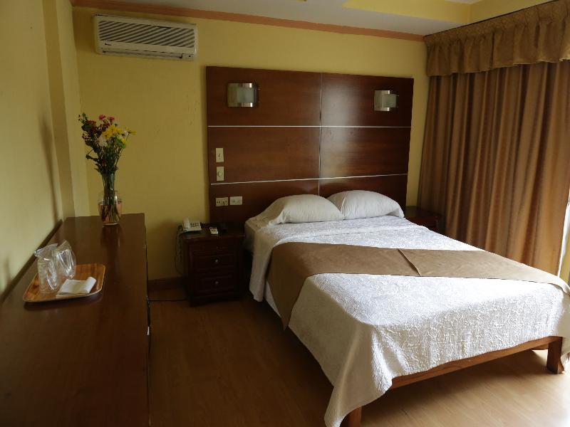 Cresta Inn Kota Panama Bagian luar foto