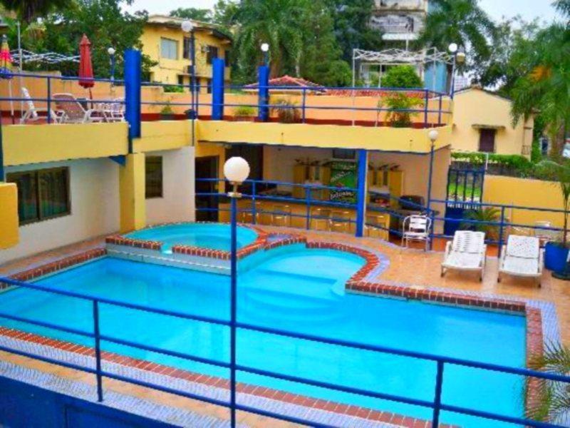 Cresta Inn Kota Panama Bagian luar foto